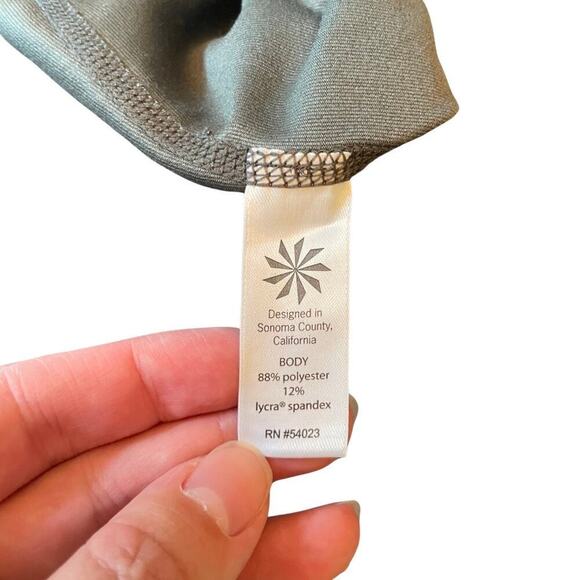 Athleta XS Tie-Dye Cropped Leggings Green Gray Mid Rise 743N - Picture 6 of 9